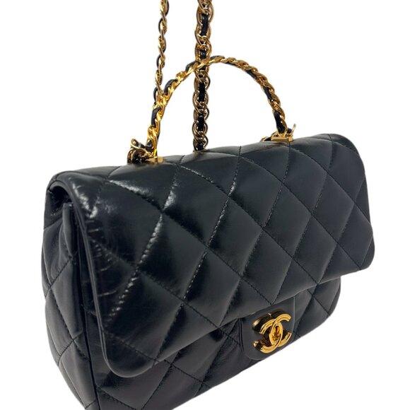 Chanel black quilted lambskin flap bag with top handle & crossbody chain - Picture 5 of 10